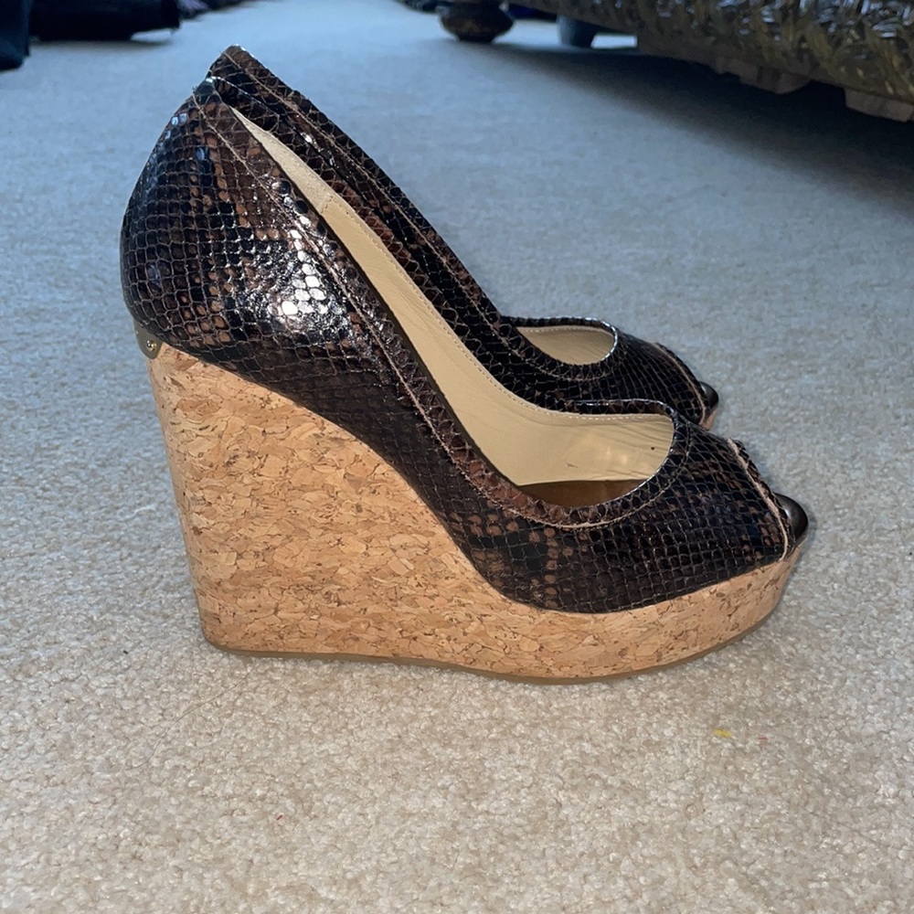 Jimmy Choo Snakeskin Wedge pump - Picture 2 of 6